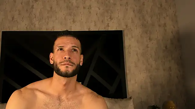 XXX chat uživo modela Jacob_Benelli