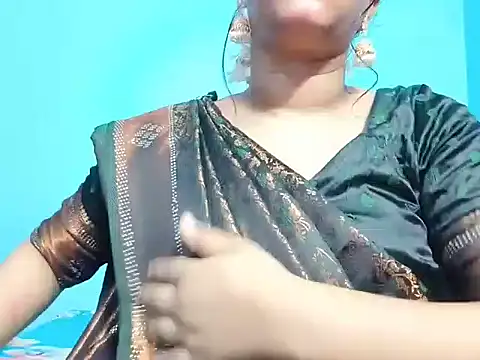 Adhiti_1 Live XXX-chat