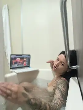 Czat XXX na żywo – LorenRosse