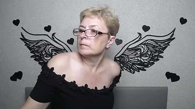 Chat +18 de EmiliaGree ao vivo