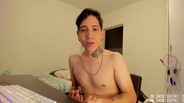 Michael_v77 Live XXX Chat