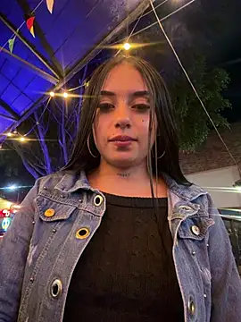 LilacNoir Live XXX-chat