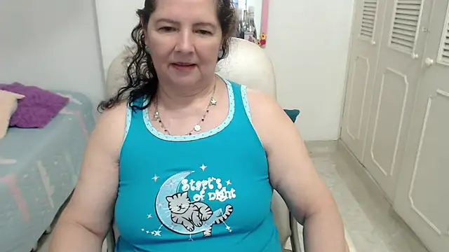 leonela_69's Live XXX Chat