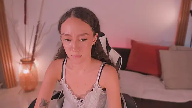 ChloeMoreti Chat XXX in diretta