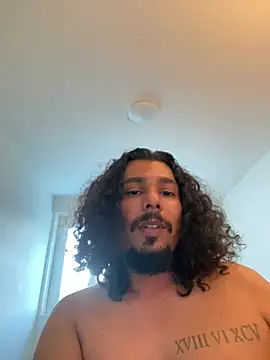 Chatroom XXX en direct de daddyvibes
