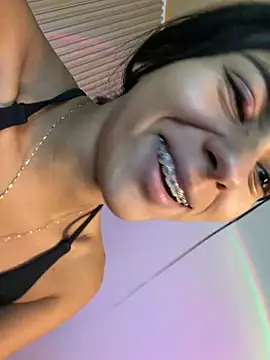 دردشة Lilybeeth الجنسية المباشرة