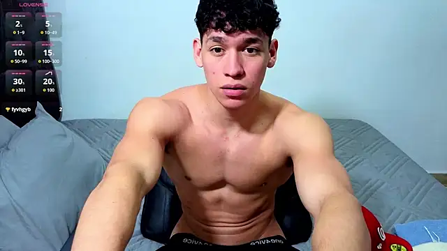 دردشة Luke_Muscle الجنسية المباشرة