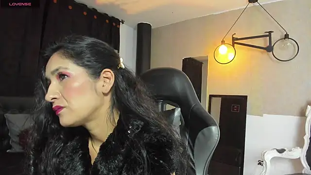 צ'אט XXX בשידור חי של Vicky_Angeel
