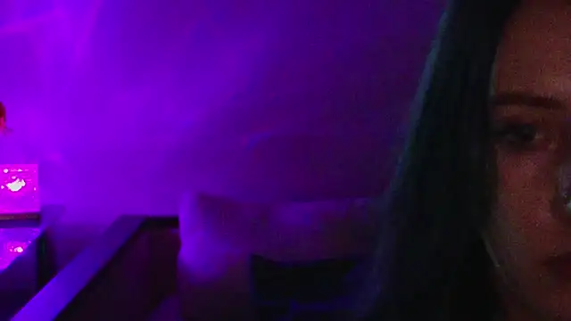 MonicaSweetxのライブXXXチャット