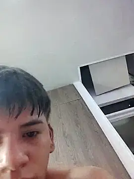 Aless_bigg Adlı Modelin Canlı XXX Sohbeti