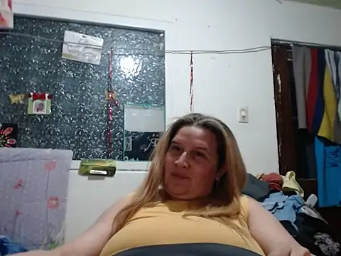 Perla1981--'s Live XXX Chat
