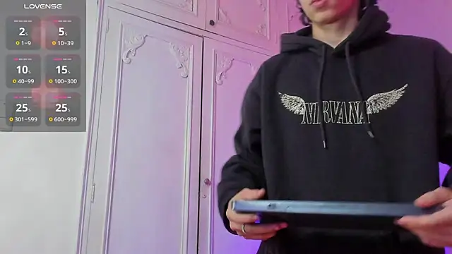 Tyler_durtenのライブXXXチャット