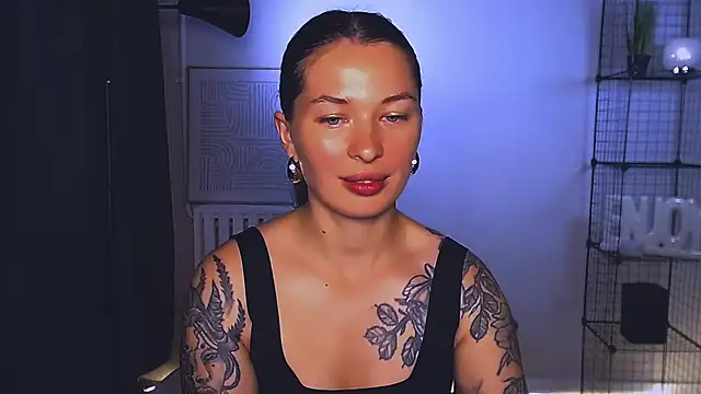 دردشة AlexaSven الجنسية المباشرة
