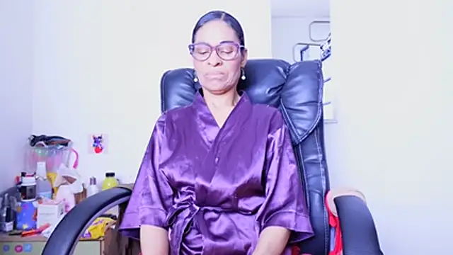 Aries_Mature Live XXX-chat