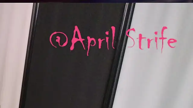 April_Strifeのウェブカメラショー