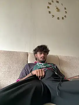 Seenu2199's Live XXX Chat