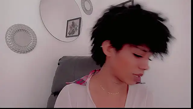 Chat +18 de Zendalla_Ebony ao vivo
