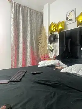 AranzaFrequency Chat XXX live
