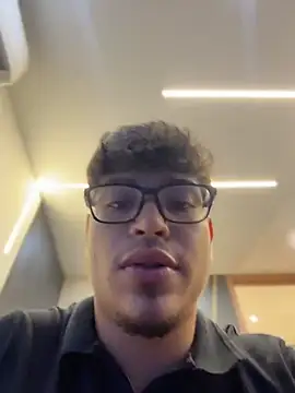 alekzamo's Live XXX Chat