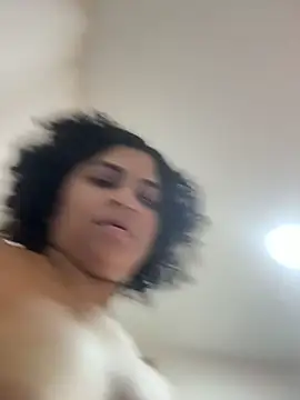 Chatroom XXX en direct de Tana_latin1-