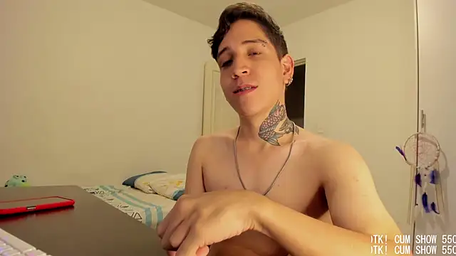 Michael_v77's Live XXX Chat
