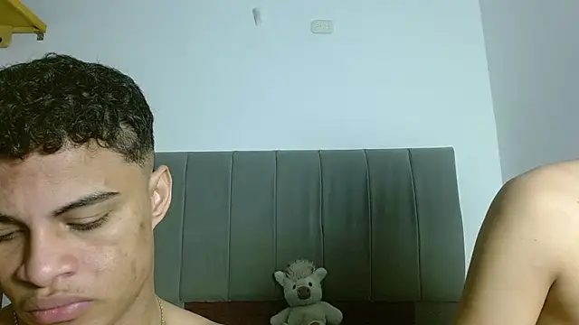 Jose_And_Daniel: απευθείας συνομιλία ΧΧΧ