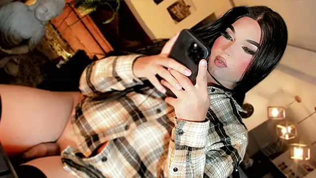 misstreslatin's Live XXX Chat