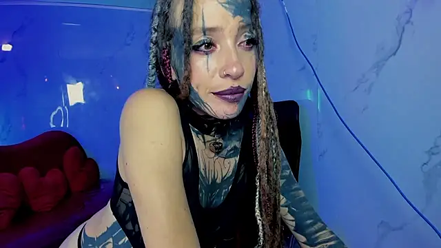 Lucy_Doll8 লাইভ XXX চ্যাট