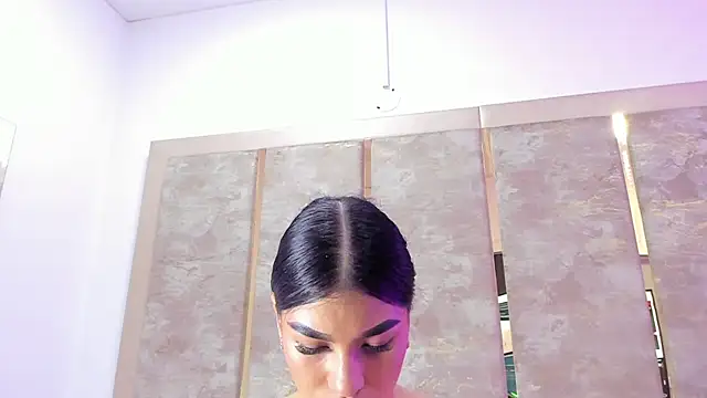 MaiaLopez's Live XXX Chat