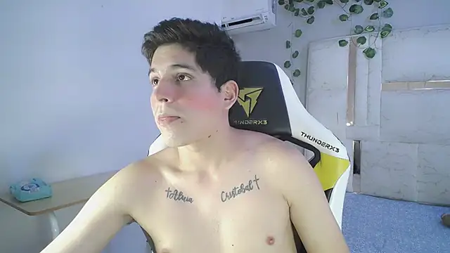 Онлайн чат XXX bby_cashh