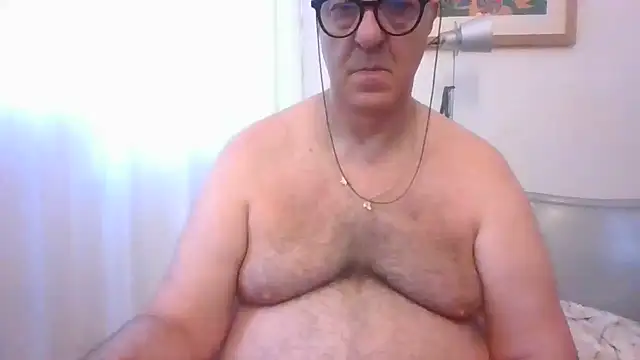 ANONIMO7735's Live XXX Chat