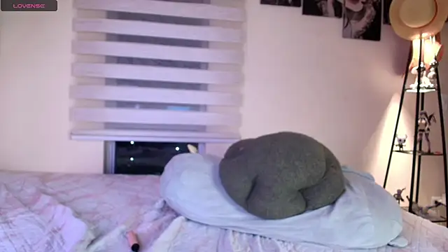 AryRousse Live XXX-Chat
