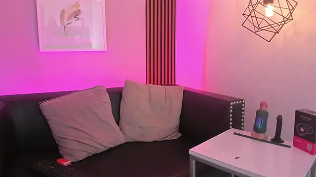 Maximoking26 Live XXX-Chat