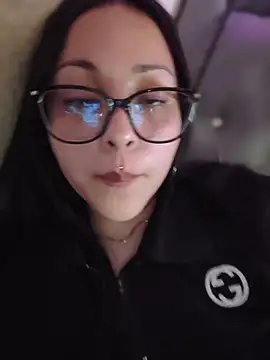 Bella-Gema Live XXX-chat
