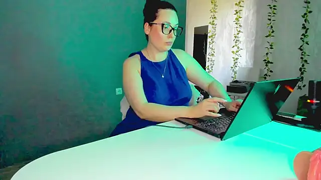 Živý XXX chat Yesss_Lilith