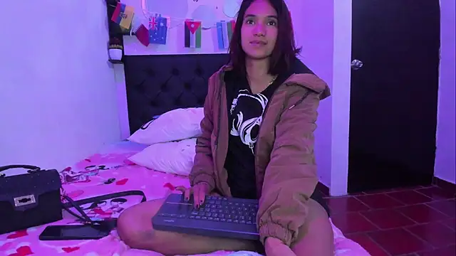 sapphire_brown20 Live XXX-chat
