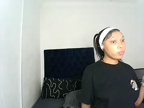 LustyBerry Live XXX-chat