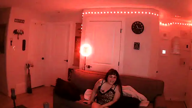 Queenemerald's Live XXX Chat