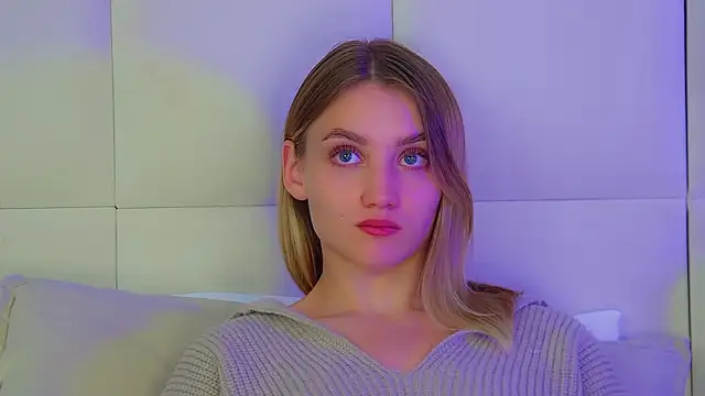 StacyEvances' Live XXX Chat