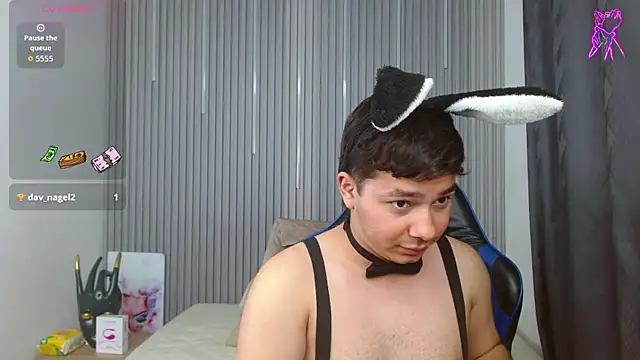 Julian_Smith21 live XXX chat