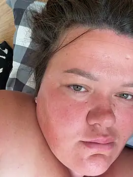 XXX chat uživo modela SunnyLeila2101