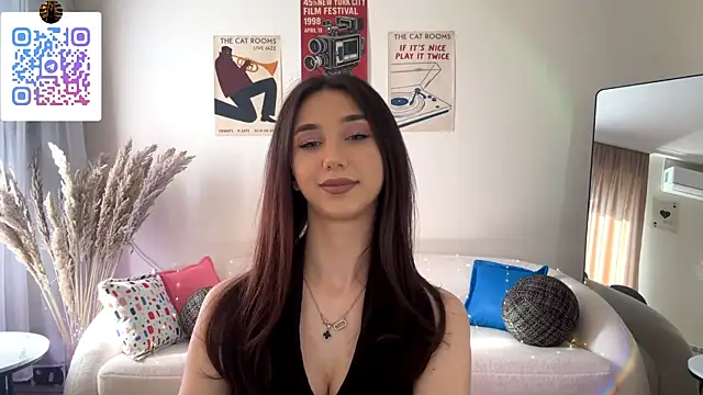 LinaMour's Live XXX Chat