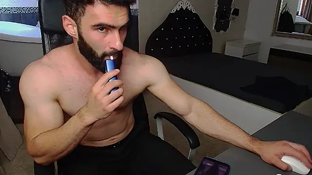 Živý XXX chat MicahLane
