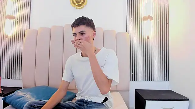 KENNY_HANK's Live XXX Chat