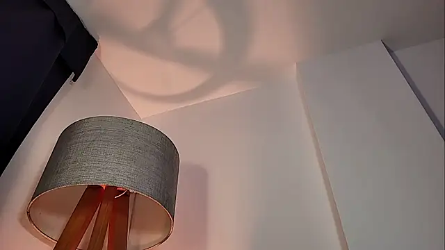 Derek_stud_のライブXXXチャット