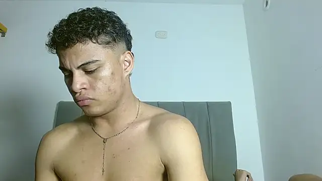 Jose_And_Daniel Live XXX-Chat
