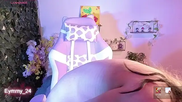 Chat +18 de Eymmy_24 ao vivo