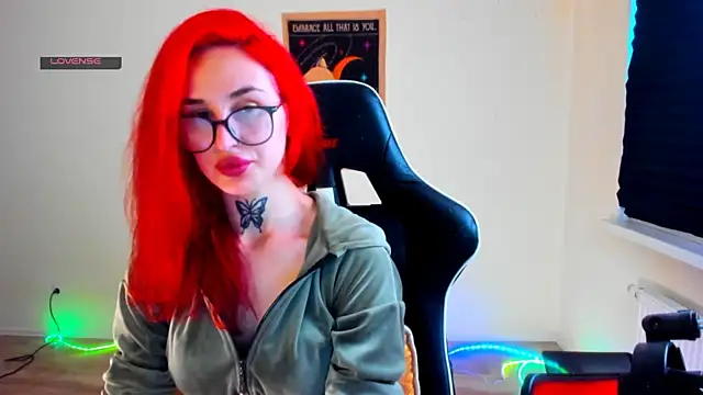 your_tora's Live XXX Chat