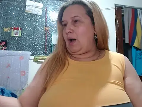Chatroom XXX en direct de Perla1981--