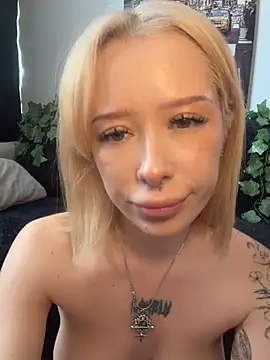 XXX chat uživo modela MaryChanXO